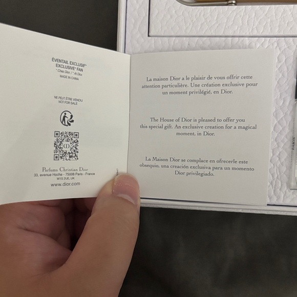 Dior Exclusive Fan Gift Set - NEW - Picture 2 of 13